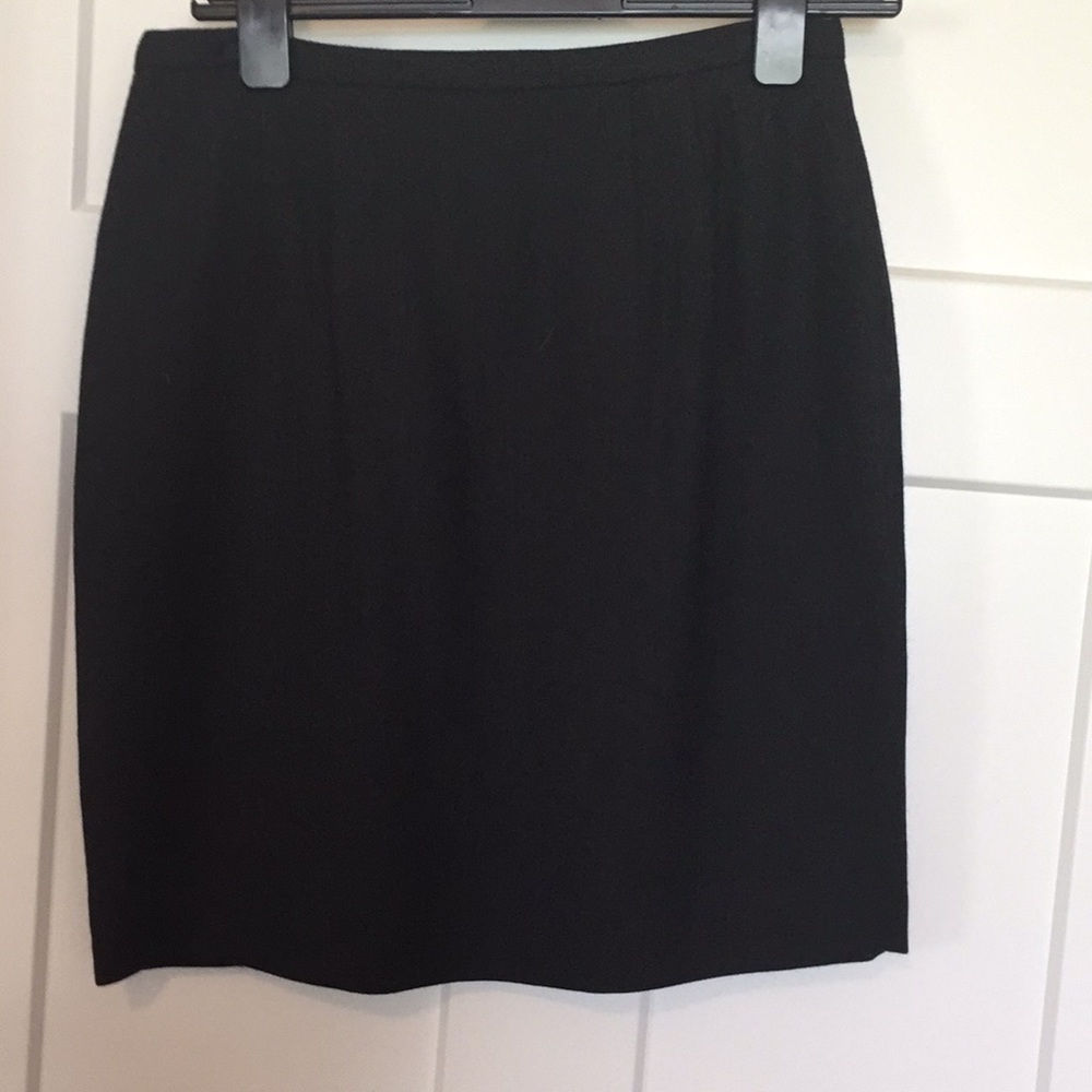 Women’s skirt